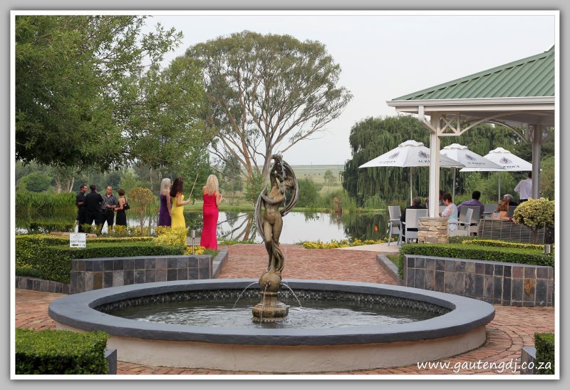 Oxbow Country Estate